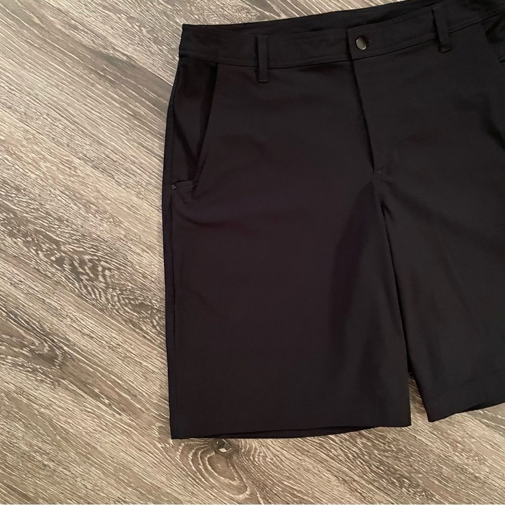 Lululemon Commission Short  - Picture 2 of 8